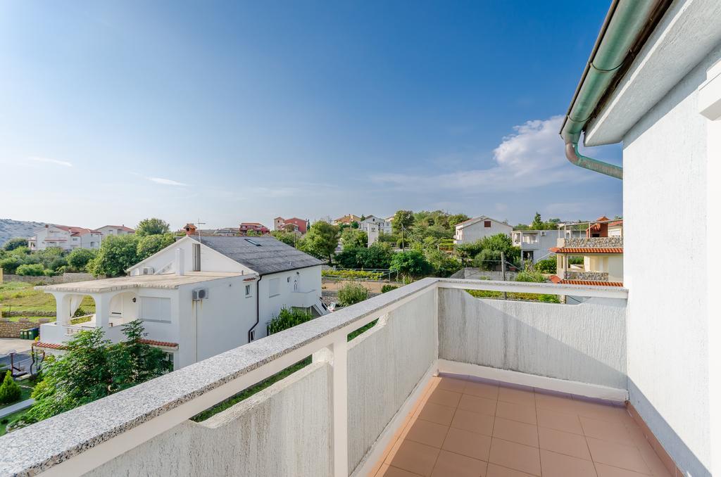 Apartments Rajka Лопар Экстерьер фото